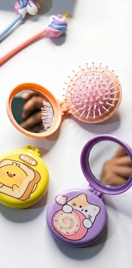Cute Cartoon Foldable Mirror with Mini Comb